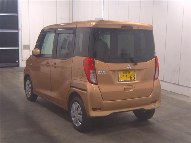 MITSUBISHI EK SPACE