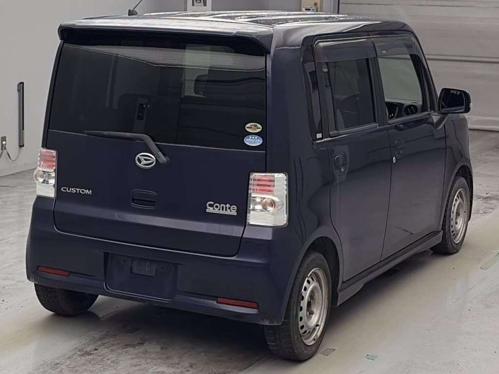 DAIHATSU MOVE CONTE