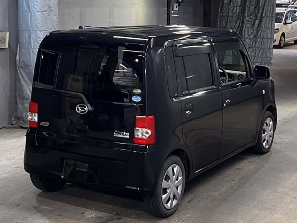 DAIHATSU MOVE CONTE