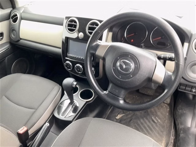 MAZDA VERISA