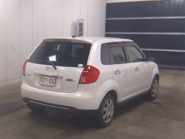 MAZDA VERISA