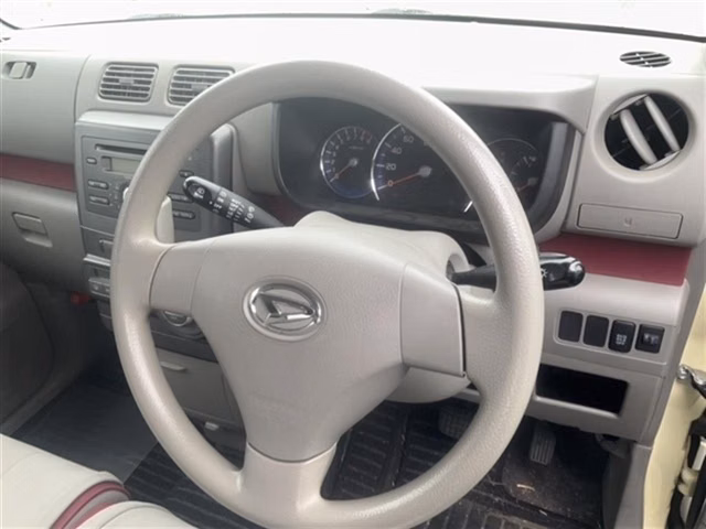 DAIHATSU MOVE CONTE