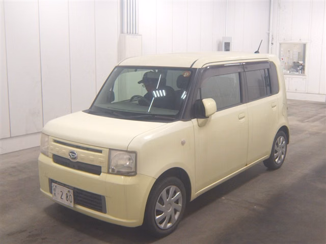 DAIHATSU MOVE CONTE
