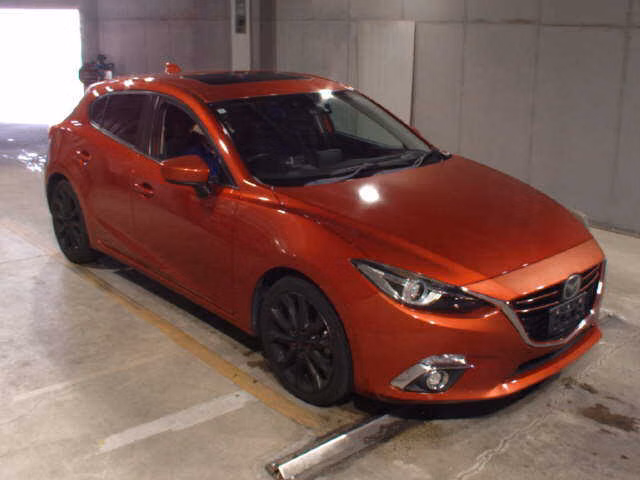 MAZDA AXELA