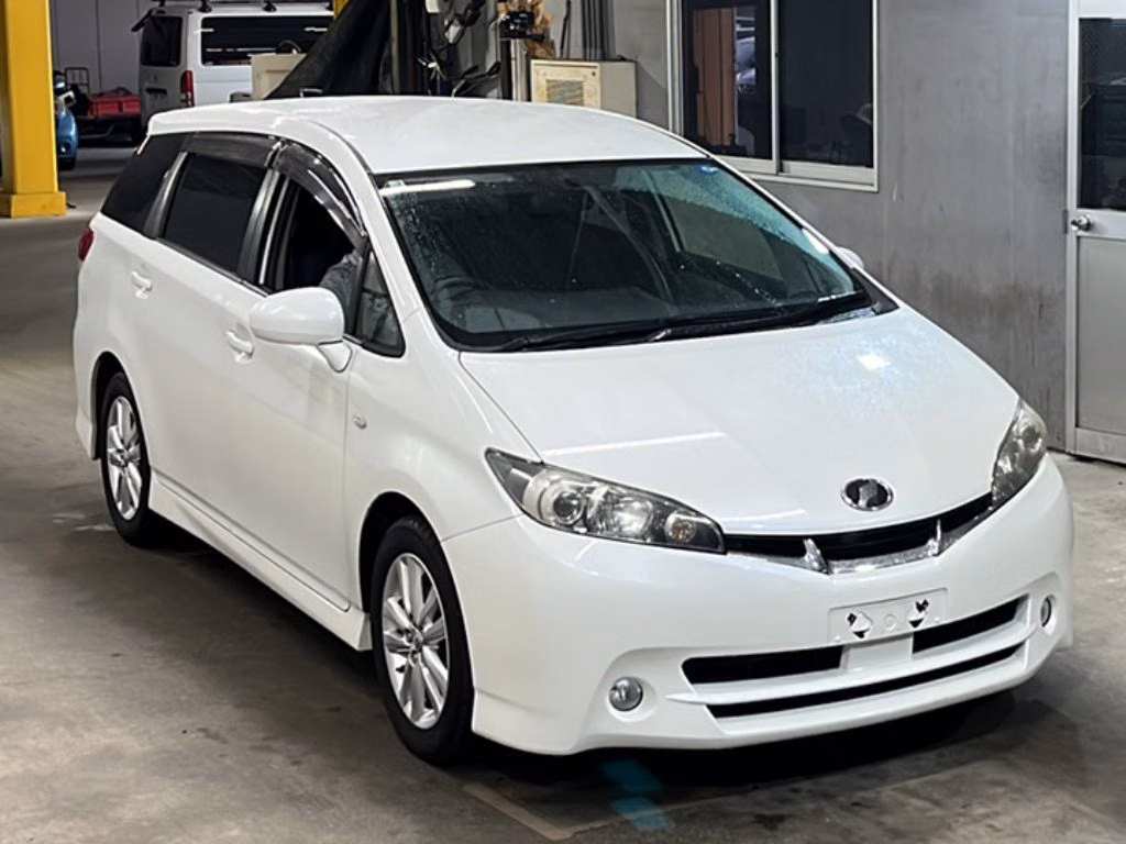 TOYOTA WISH