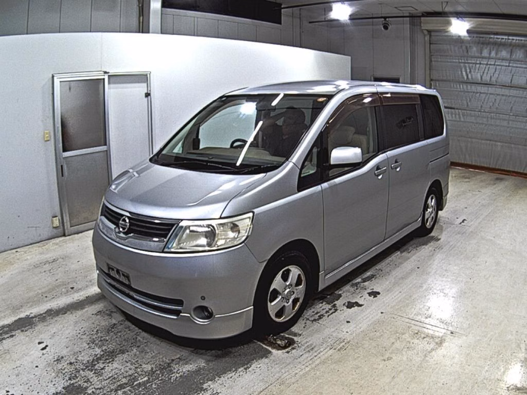 NISSAN SERENA