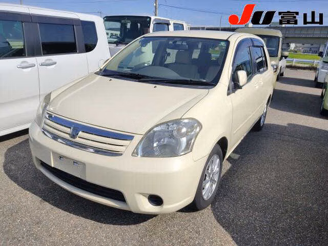TOYOTA RAUM