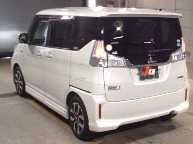 MITSUBISHI DELICA D:2