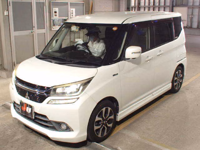 MITSUBISHI DELICA D:2