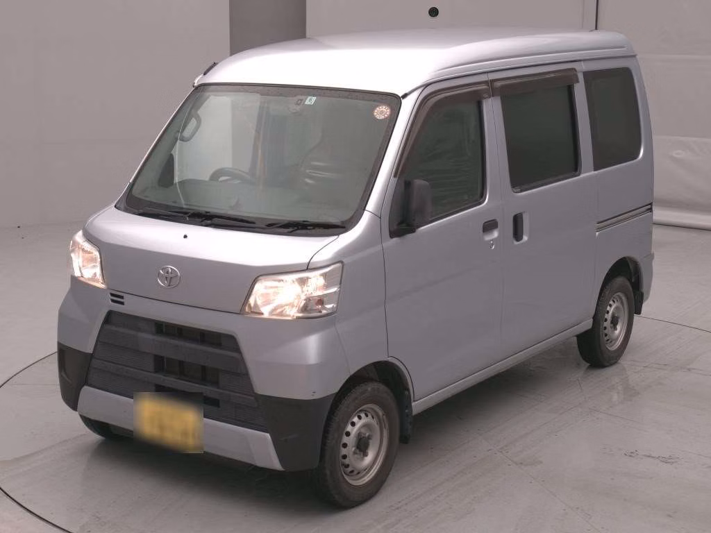 TOYOTA PIXIS VAN