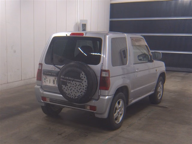 MITSUBISHI PAJERO MINI