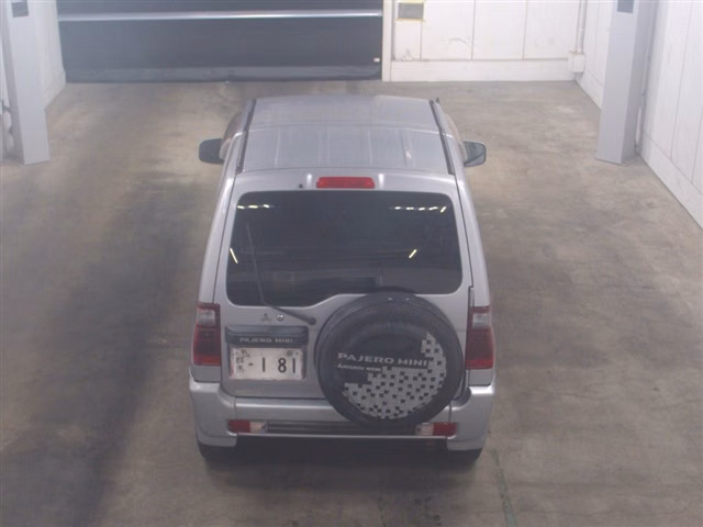 MITSUBISHI PAJERO MINI