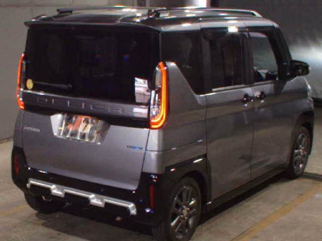 MITSUBISHI DELICA MINI