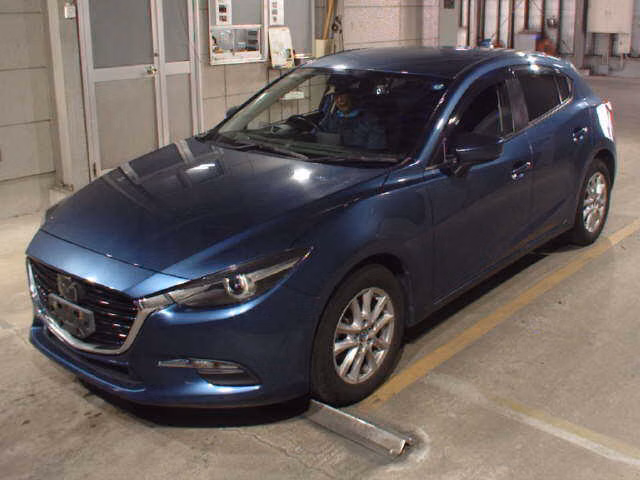 MAZDA AXELA