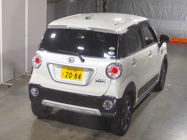 DAIHATSU CAST