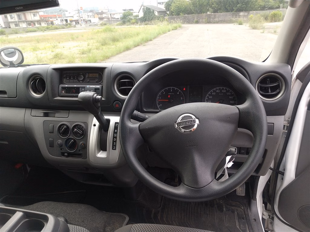 NISSAN NV350 CARAVAN