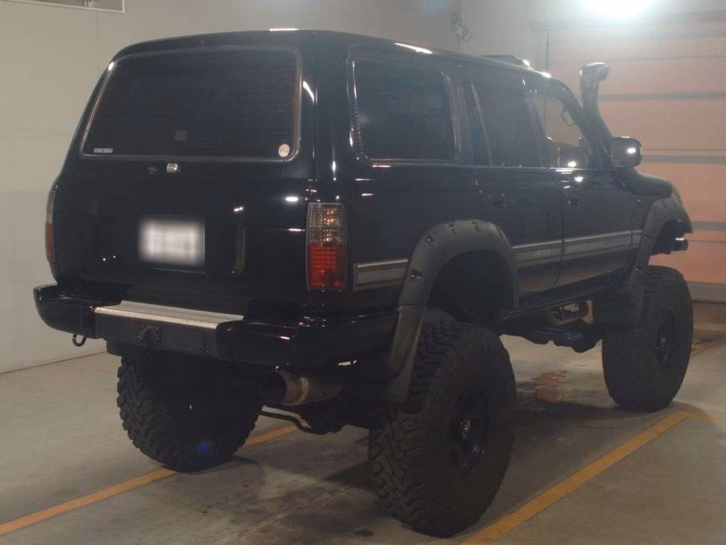 TOYOTA LAND CRUISER
