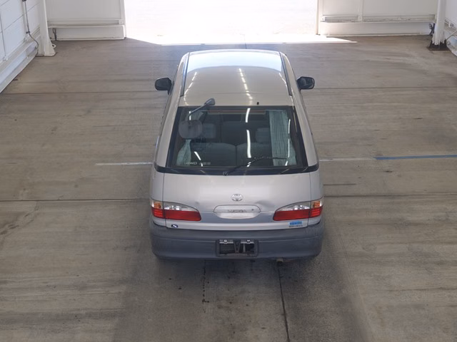 TOYOTA ESTIMA LUCIDA