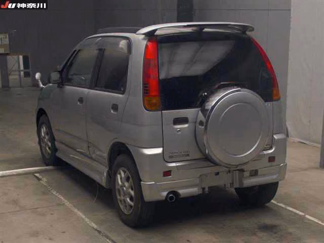 DAIHATSU TERIOS KID