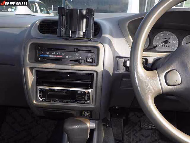 DAIHATSU TERIOS KID