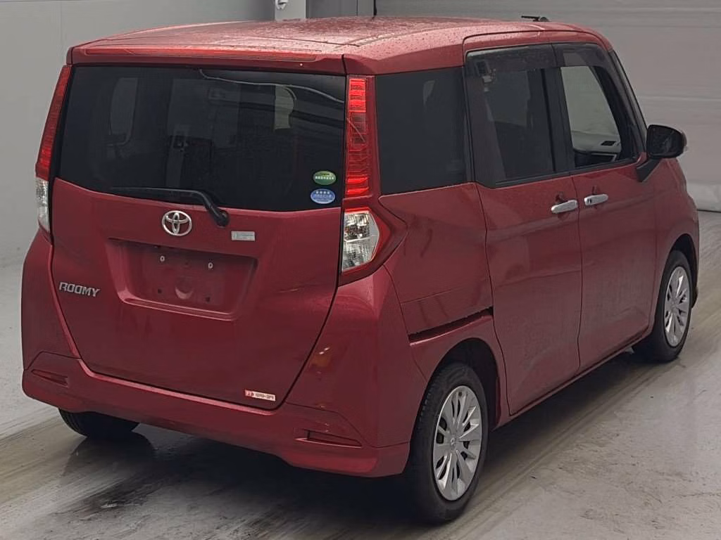 TOYOTA ROOMY