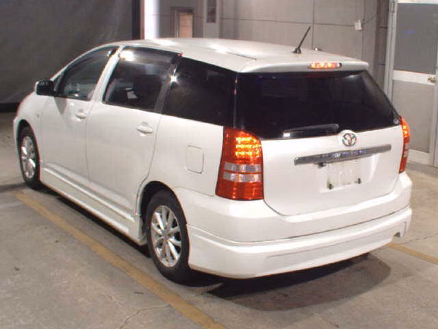 TOYOTA WISH