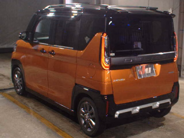 MITSUBISHI DELICA MINI
