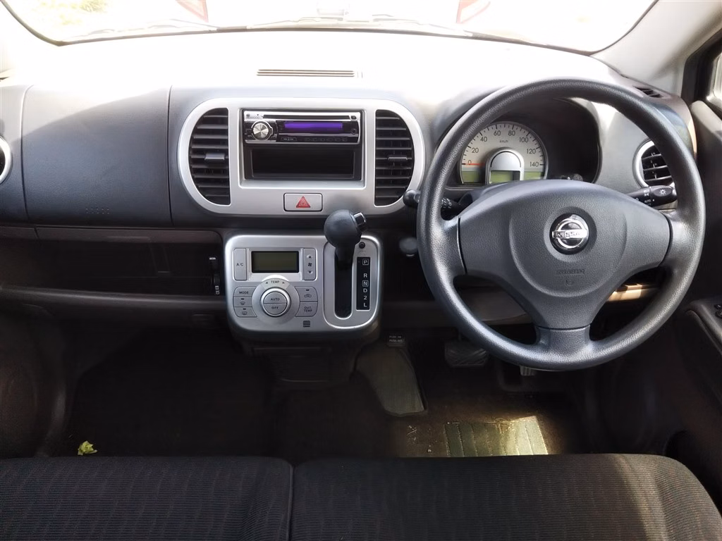 NISSAN MOCO