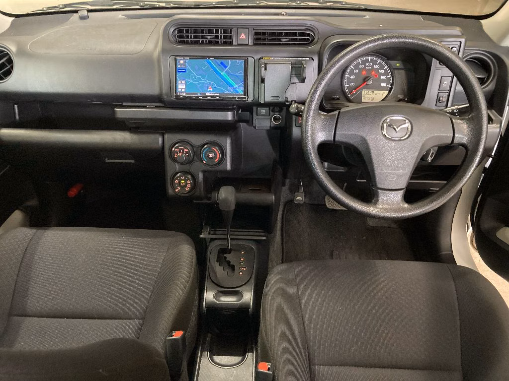 MAZDA FAMILIA