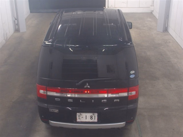 MITSUBISHI DELICA D:5