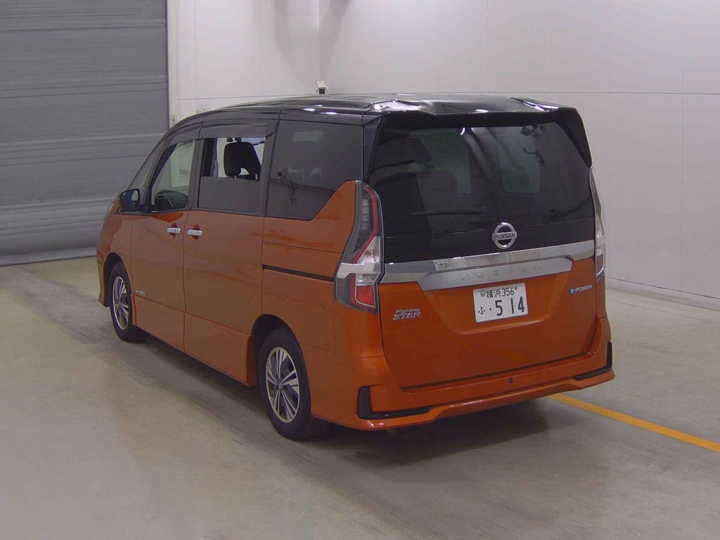 NISSAN SERENA
