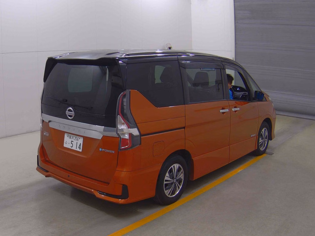 NISSAN SERENA