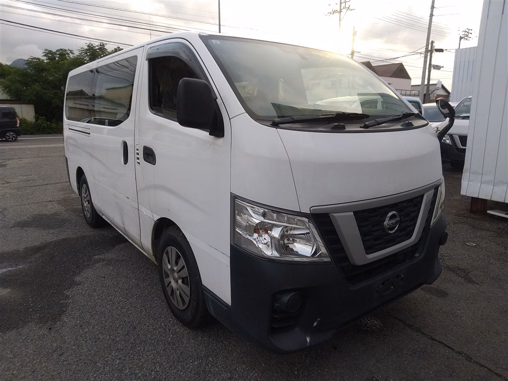 NISSAN NV350 CARAVAN