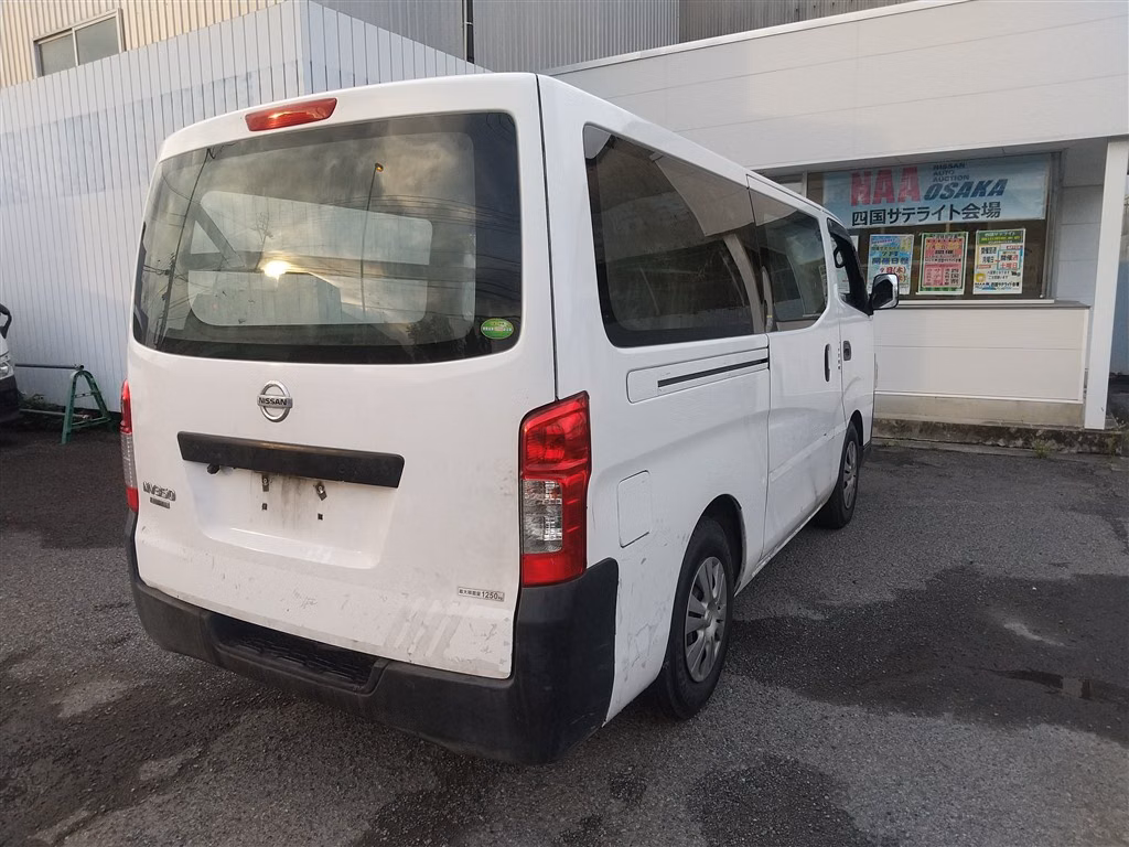 NISSAN NV350 CARAVAN