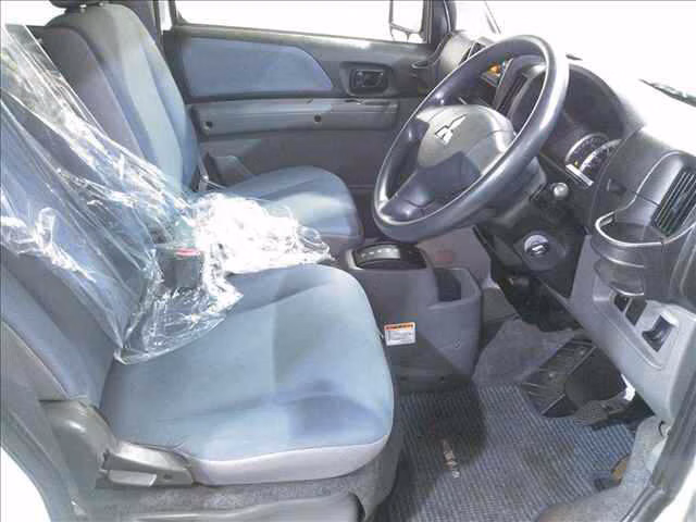 MITSUBISHI MINICAB