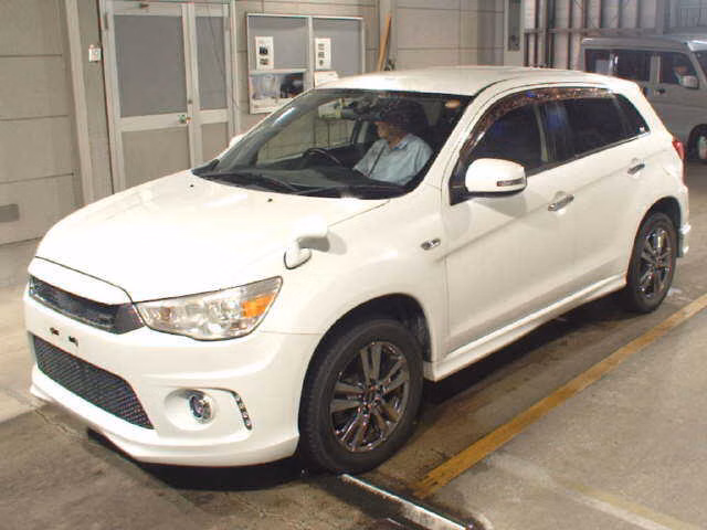 MITSUBISHI RVR