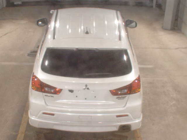 MITSUBISHI RVR
