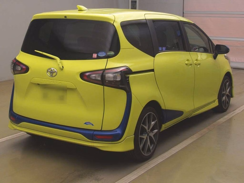 TOYOTA SIENTA