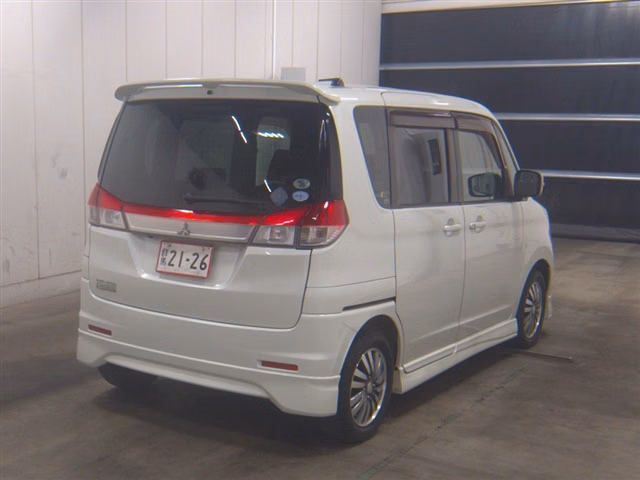 MITSUBISHI DELICA D:2