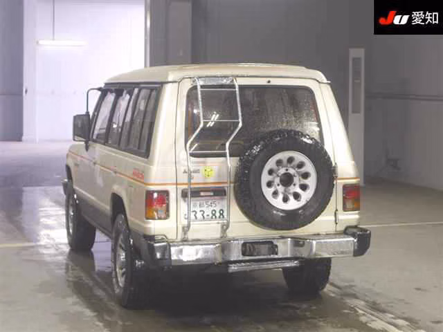 MITSUBISHI PAJERO