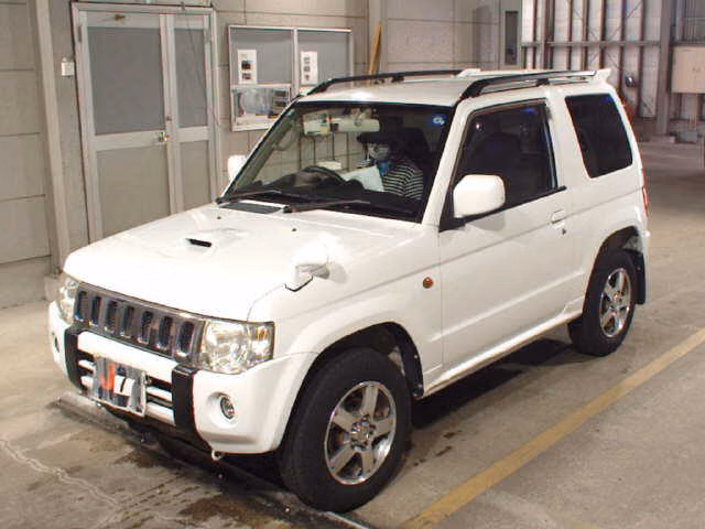 MITSUBISHI PAJERO MINI