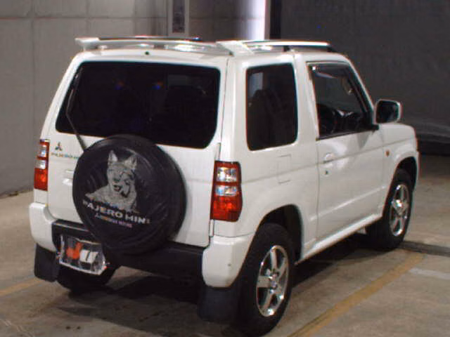 MITSUBISHI PAJERO MINI