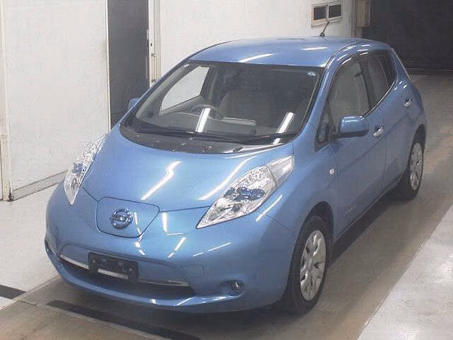NISSAN LEAF