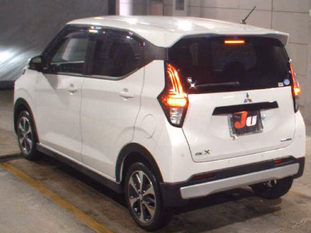 MITSUBISHI EK X