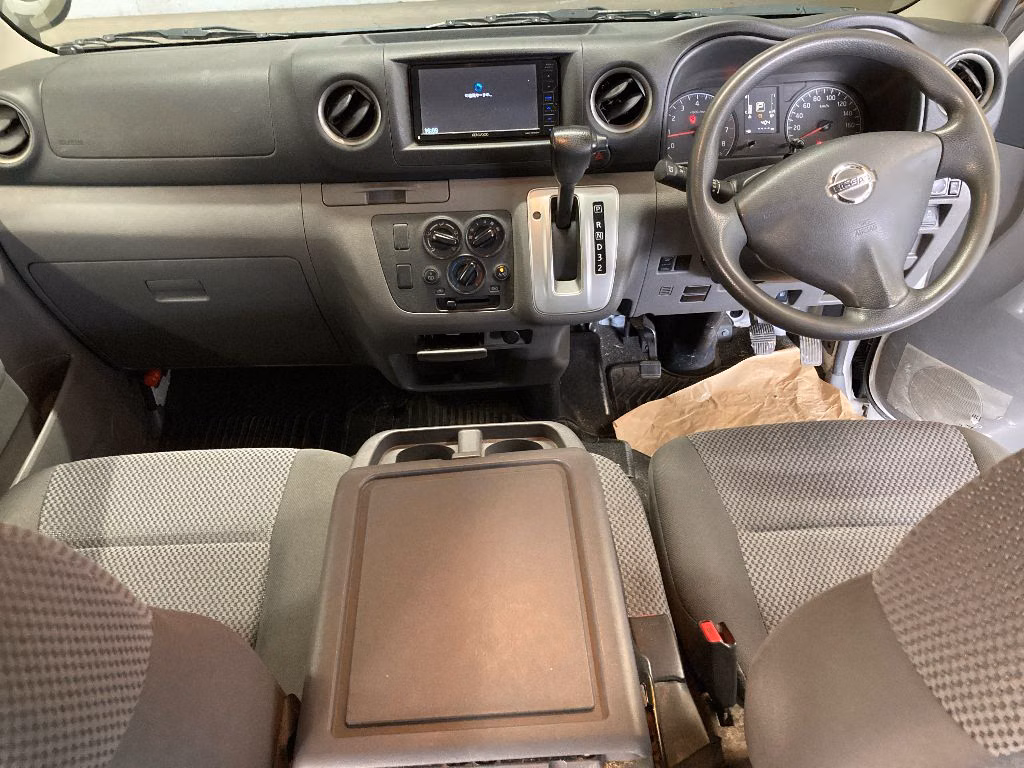 NISSAN NV350 CARAVAN