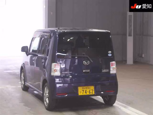 DAIHATSU MOVE CONTE