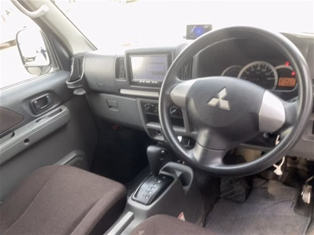 MITSUBISHI TOWN BOX