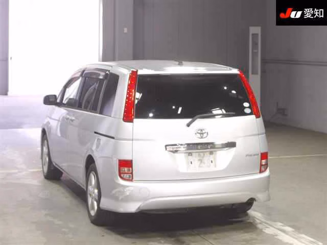 TOYOTA ISIS