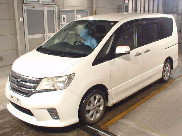 NISSAN SERENA