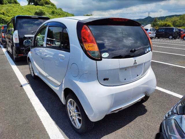 MITSUBISHI I